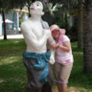 Meet your Posher, Phan thi